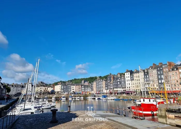 Apartment Le Vannier Private Garage Balcony 2 Guests