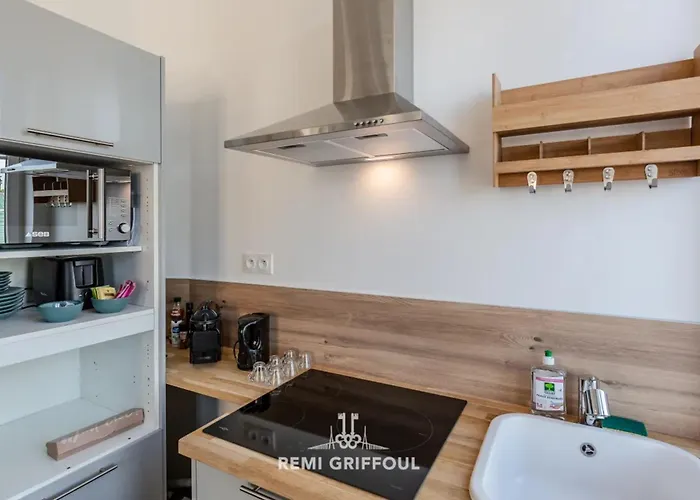 Apartment Le Vannier Private Garage Balcony 2 Guests Honfleur